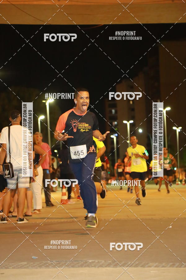 Buy your photos of the eventLuz do Mundo Night Run on Fotop