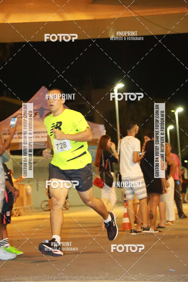 Buy your photos of the eventLuz do Mundo Night Run on Fotop