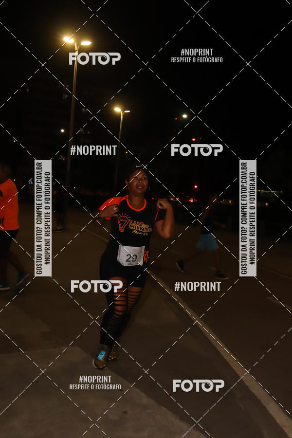 Buy your photos of the eventLuz do Mundo Night Run on Fotop