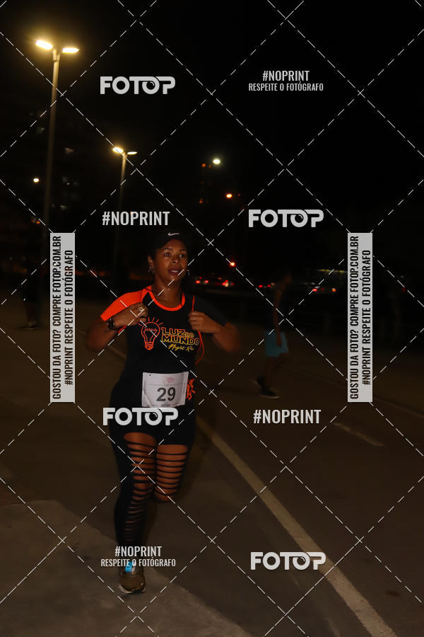 Buy your photos of the eventLuz do Mundo Night Run on Fotop