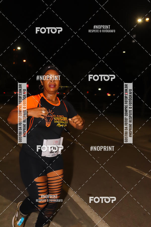 Buy your photos of the eventLuz do Mundo Night Run on Fotop