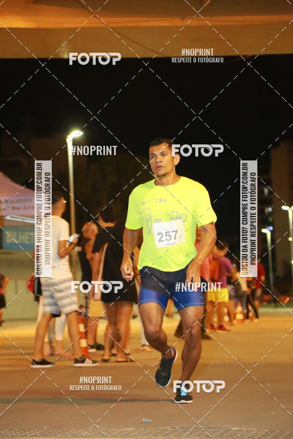 Buy your photos of the eventLuz do Mundo Night Run on Fotop