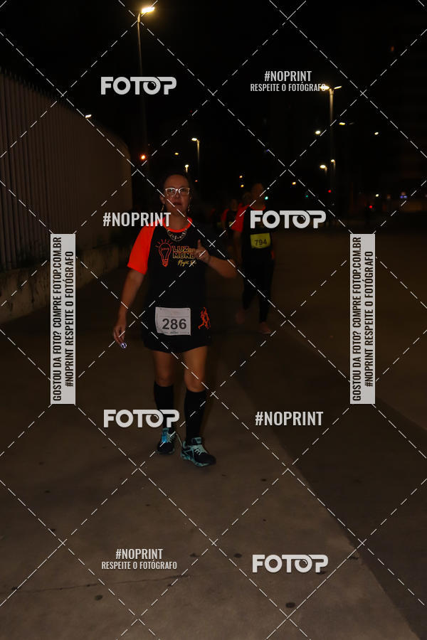 Buy your photos of the eventLuz do Mundo Night Run on Fotop