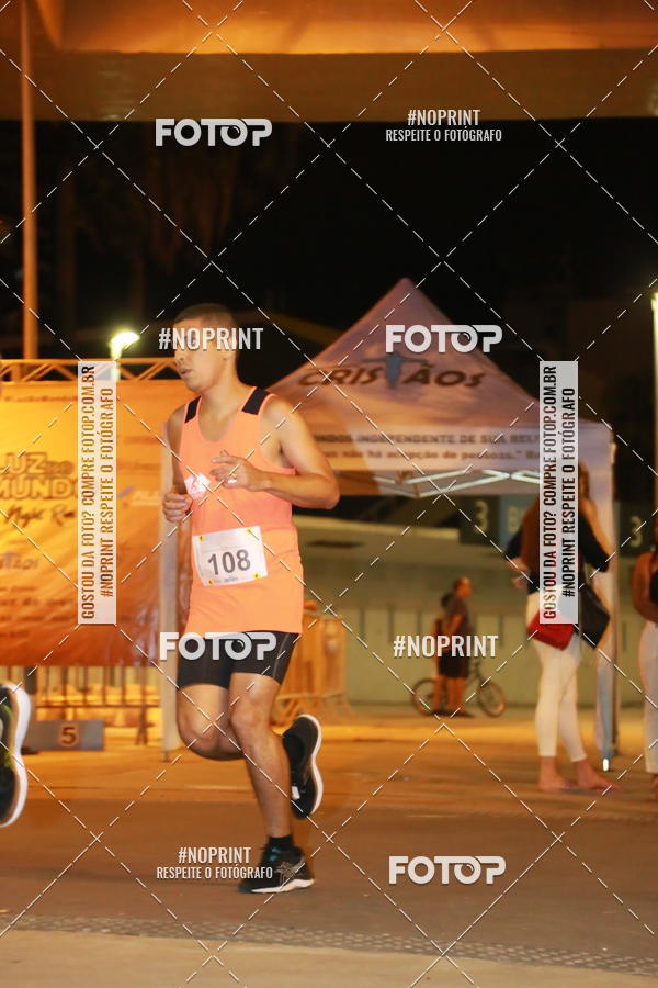 Buy your photos of the eventLuz do Mundo Night Run on Fotop