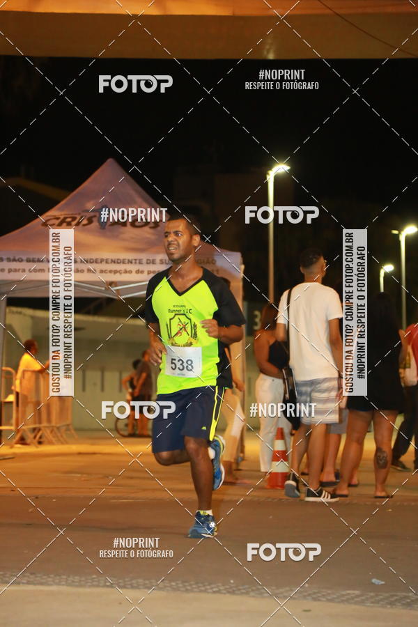 Buy your photos of the eventLuz do Mundo Night Run on Fotop
