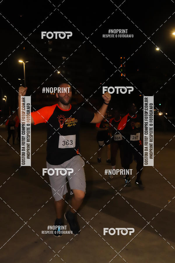 Buy your photos of the eventLuz do Mundo Night Run on Fotop