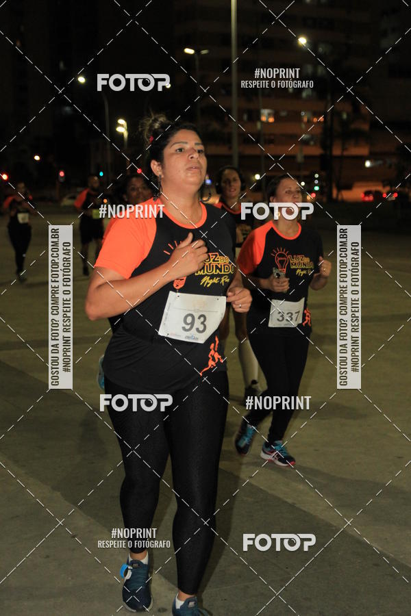 Buy your photos of the eventLuz do Mundo Night Run on Fotop