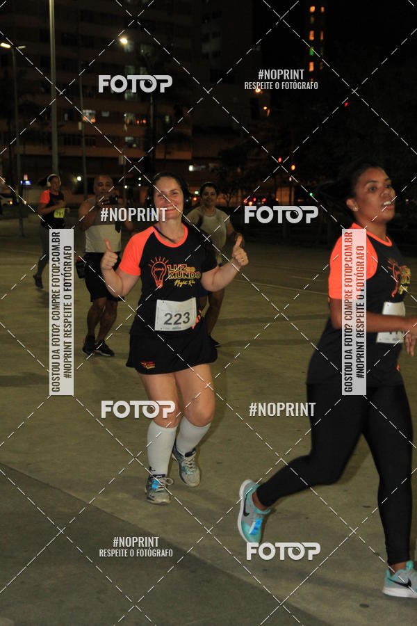 Buy your photos of the eventLuz do Mundo Night Run on Fotop