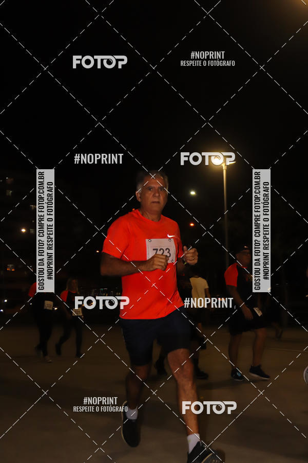 Buy your photos of the eventLuz do Mundo Night Run on Fotop