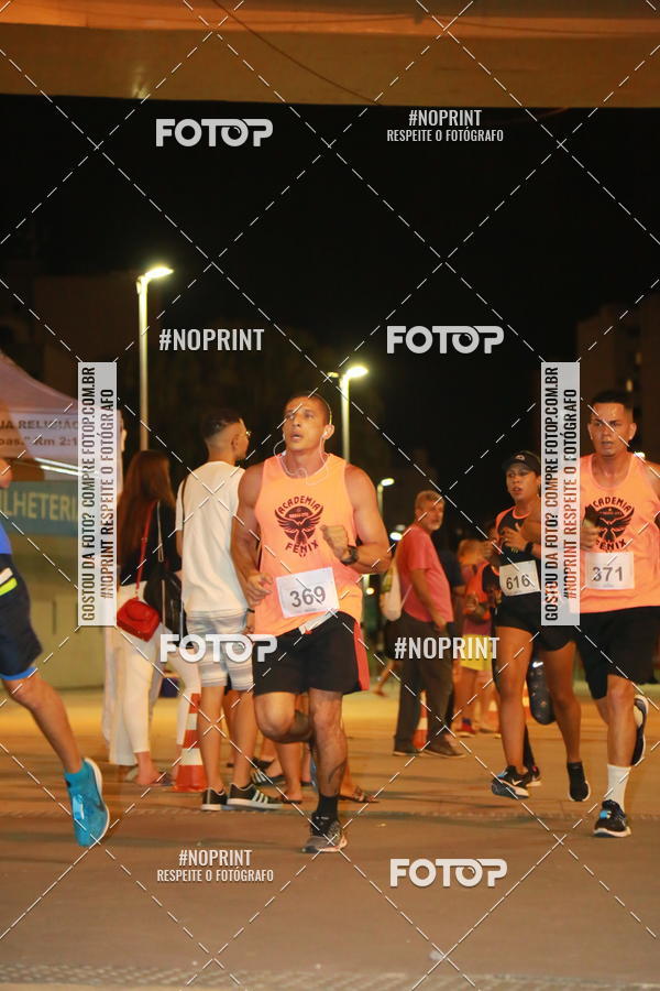 Buy your photos of the eventLuz do Mundo Night Run on Fotop