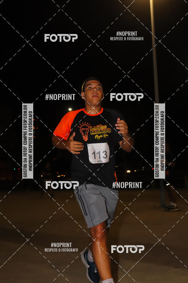Buy your photos of the eventLuz do Mundo Night Run on Fotop