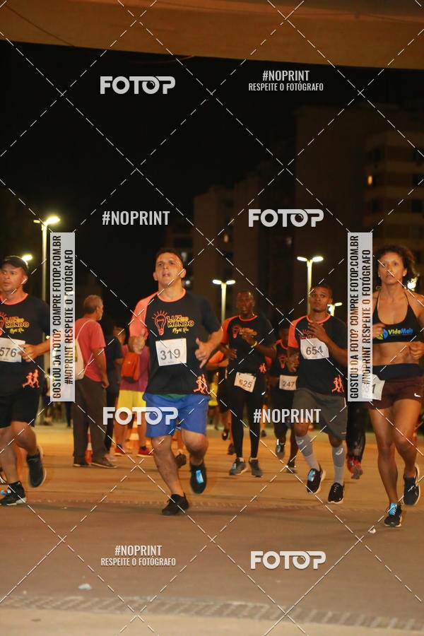 Buy your photos of the eventLuz do Mundo Night Run on Fotop