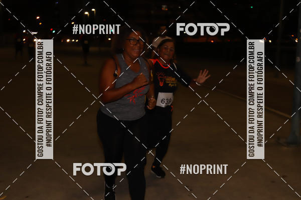Buy your photos of the eventLuz do Mundo Night Run on Fotop