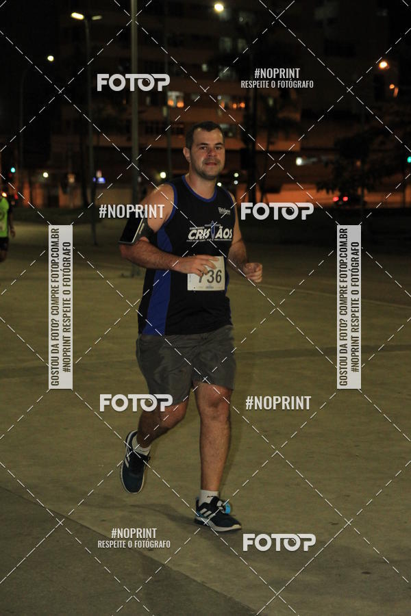 Buy your photos of the eventLuz do Mundo Night Run on Fotop