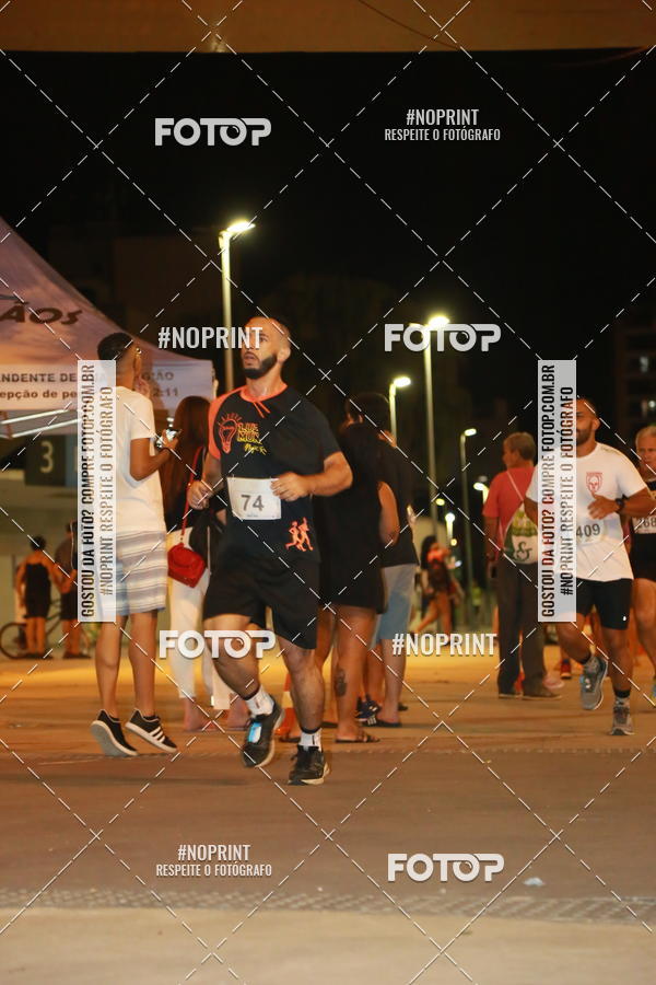 Buy your photos of the eventLuz do Mundo Night Run on Fotop