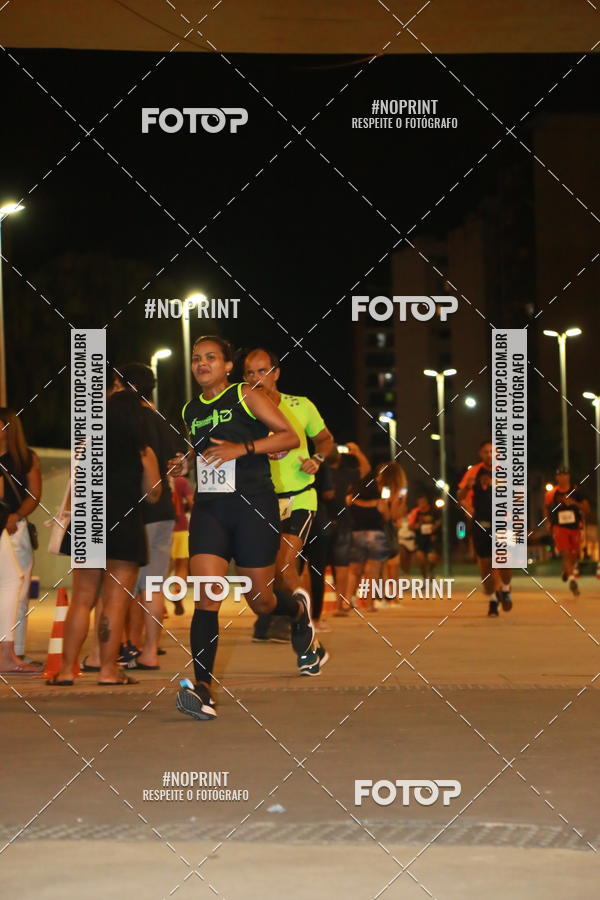 Buy your photos of the eventLuz do Mundo Night Run on Fotop