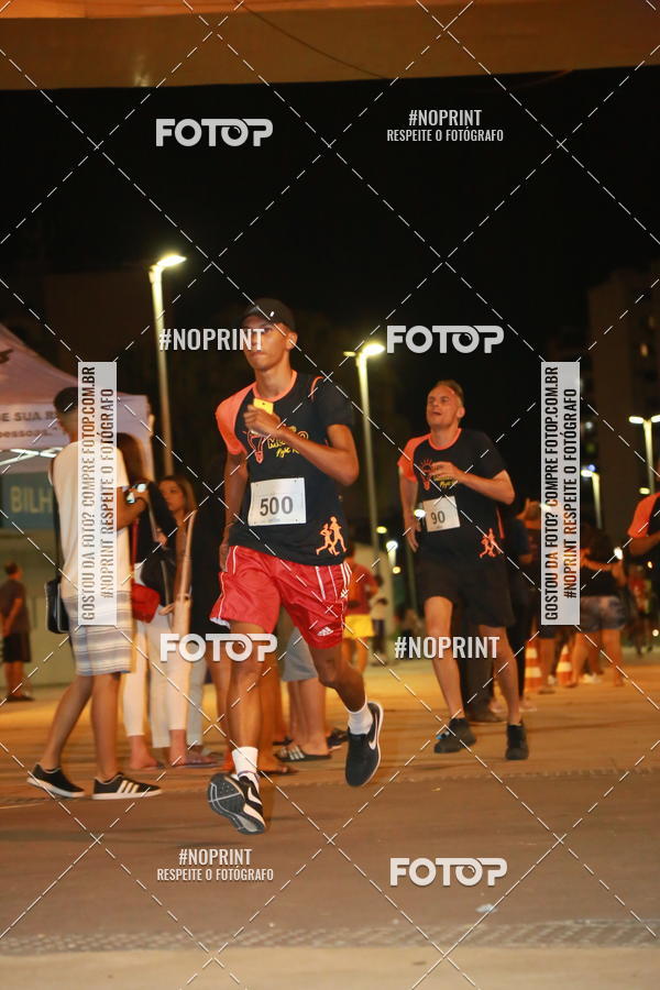 Buy your photos of the eventLuz do Mundo Night Run on Fotop