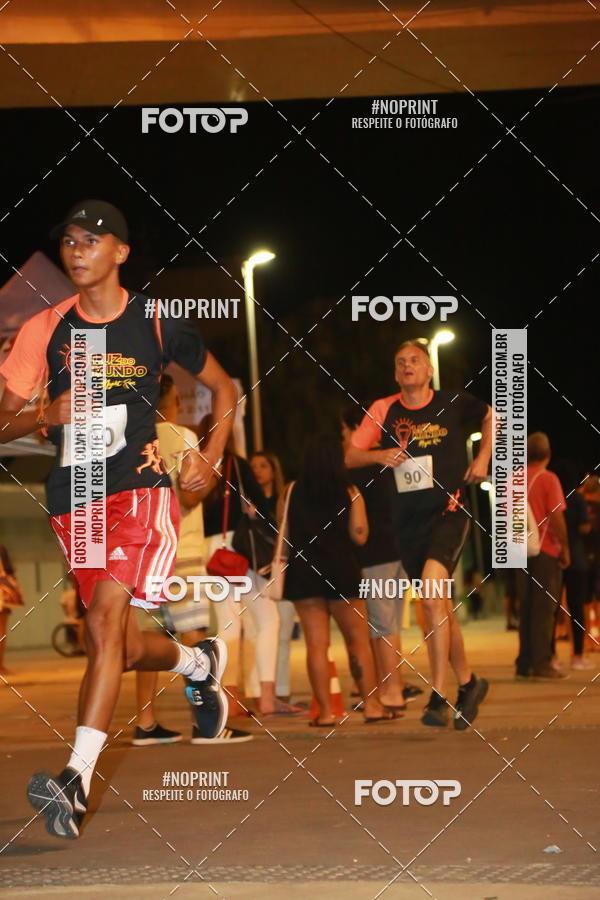 Buy your photos of the eventLuz do Mundo Night Run on Fotop