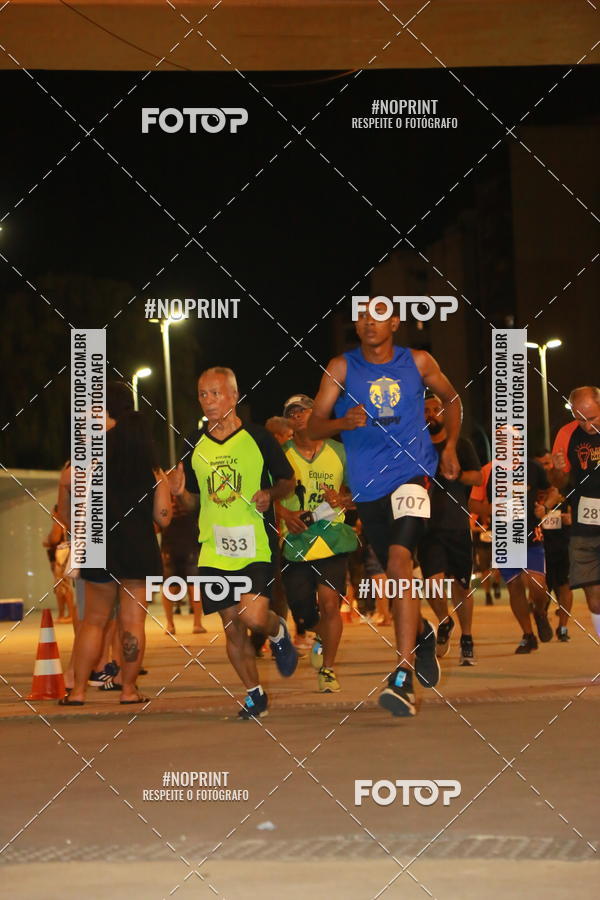 Buy your photos of the eventLuz do Mundo Night Run on Fotop