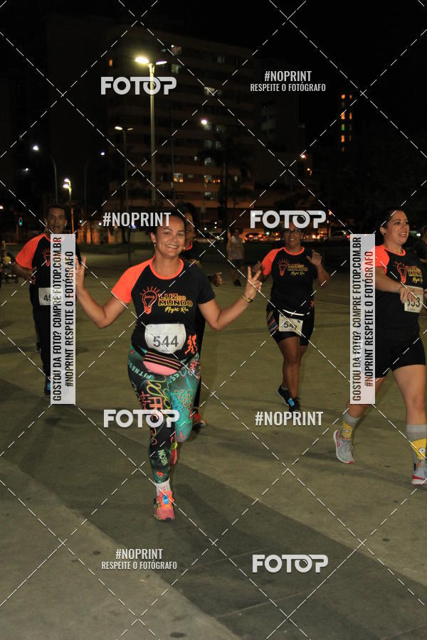 Buy your photos of the eventLuz do Mundo Night Run on Fotop