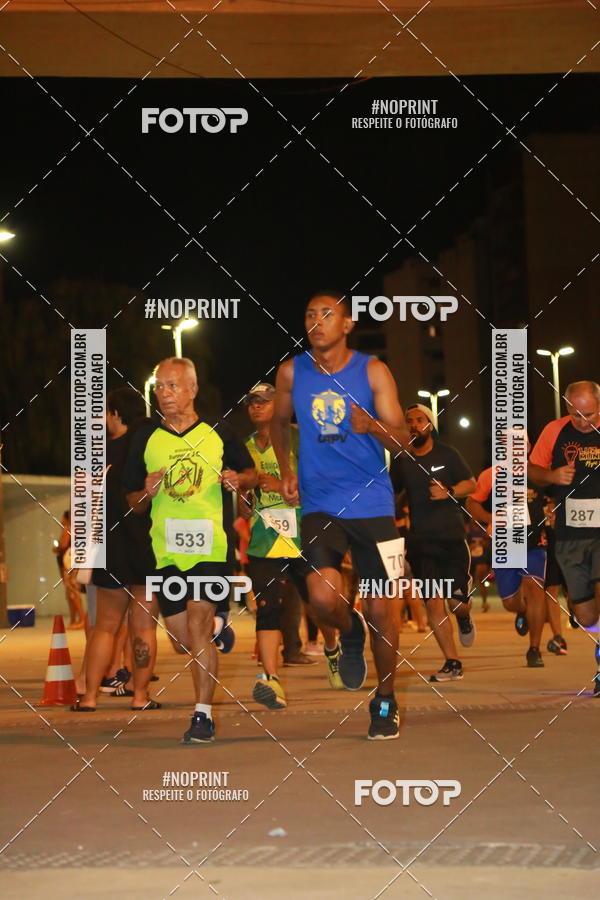 Buy your photos of the eventLuz do Mundo Night Run on Fotop