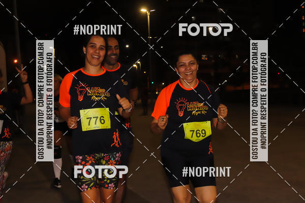 Buy your photos of the eventLuz do Mundo Night Run on Fotop