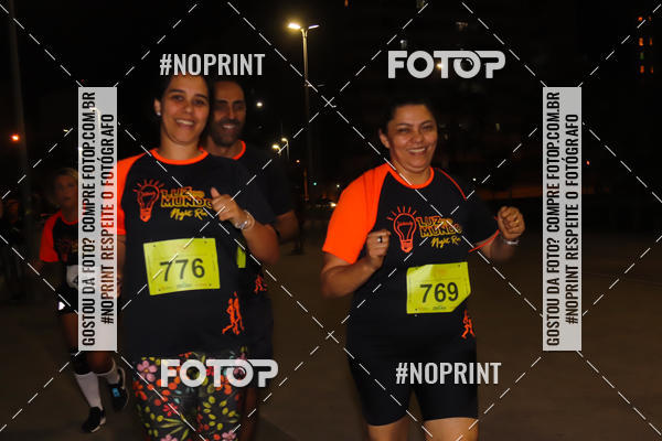 Buy your photos of the eventLuz do Mundo Night Run on Fotop