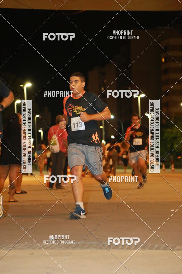 Buy your photos of the eventLuz do Mundo Night Run on Fotop