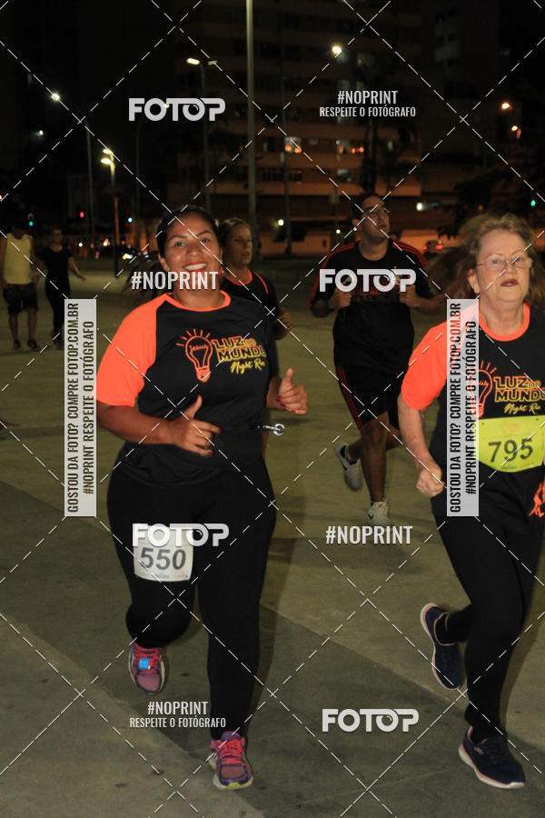 Buy your photos of the eventLuz do Mundo Night Run on Fotop