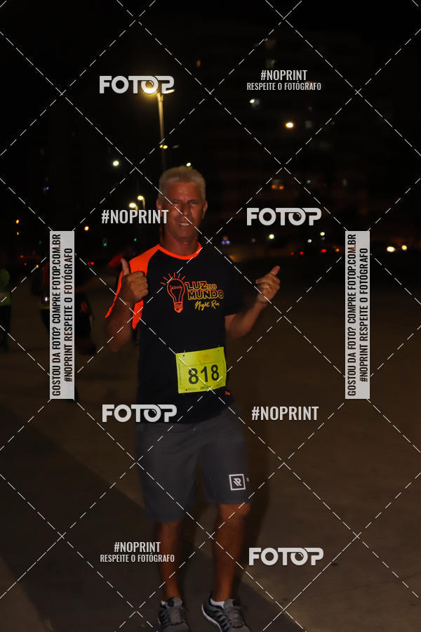 Buy your photos of the eventLuz do Mundo Night Run on Fotop