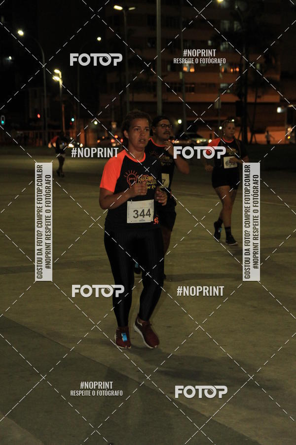Buy your photos of the eventLuz do Mundo Night Run on Fotop