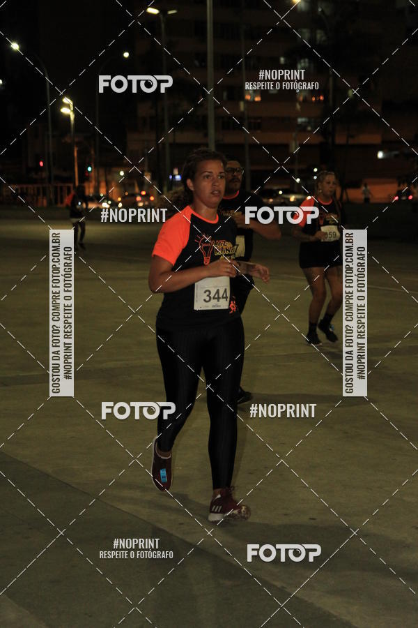 Buy your photos of the eventLuz do Mundo Night Run on Fotop