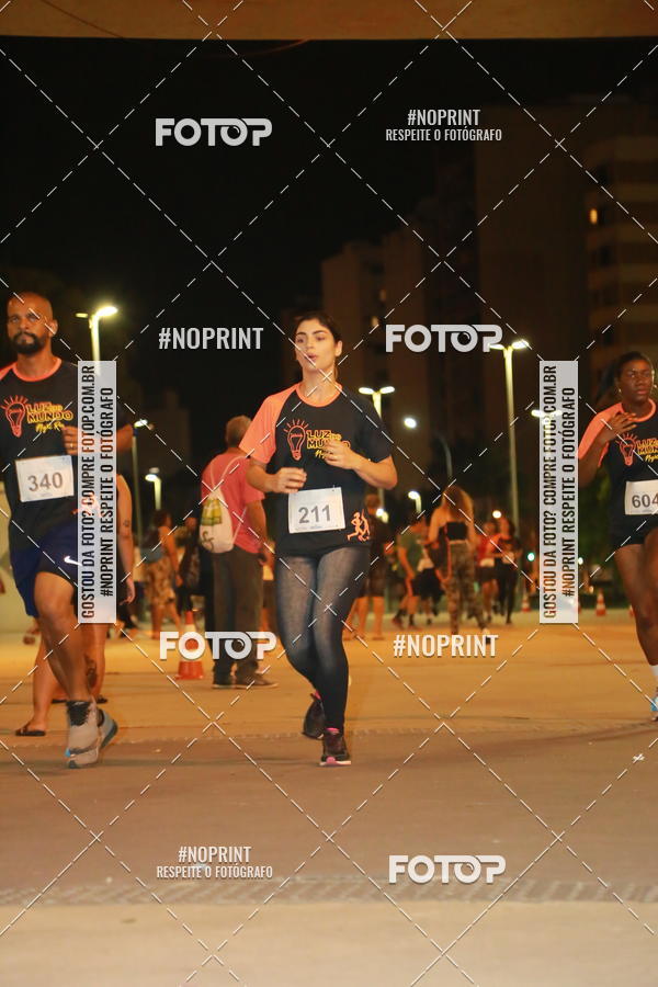 Buy your photos of the eventLuz do Mundo Night Run on Fotop