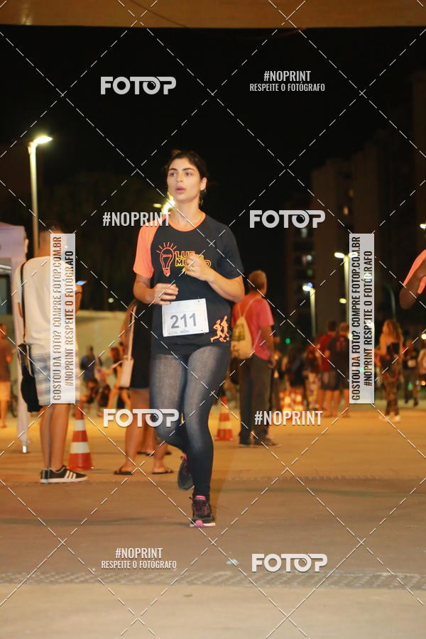 Buy your photos of the eventLuz do Mundo Night Run on Fotop