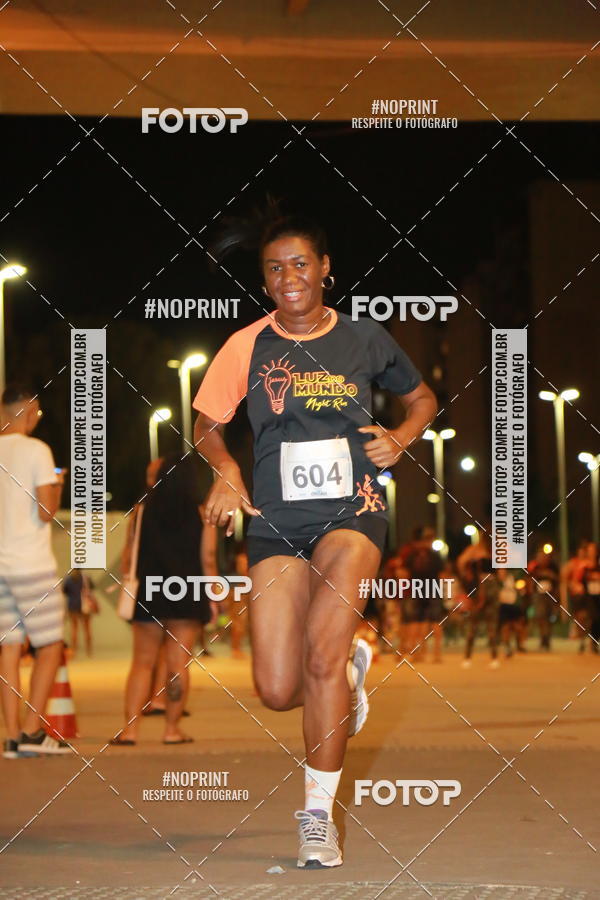 Buy your photos of the eventLuz do Mundo Night Run on Fotop