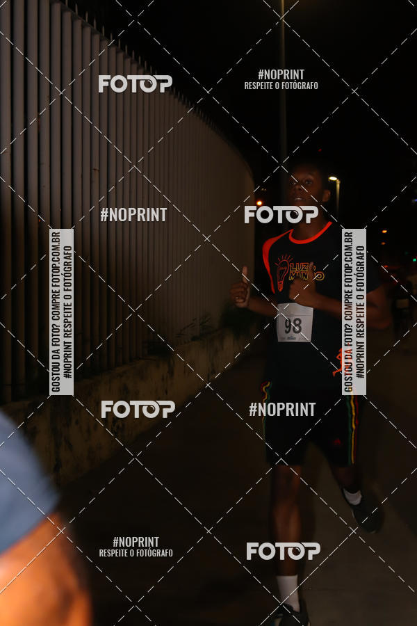 Buy your photos of the eventLuz do Mundo Night Run on Fotop