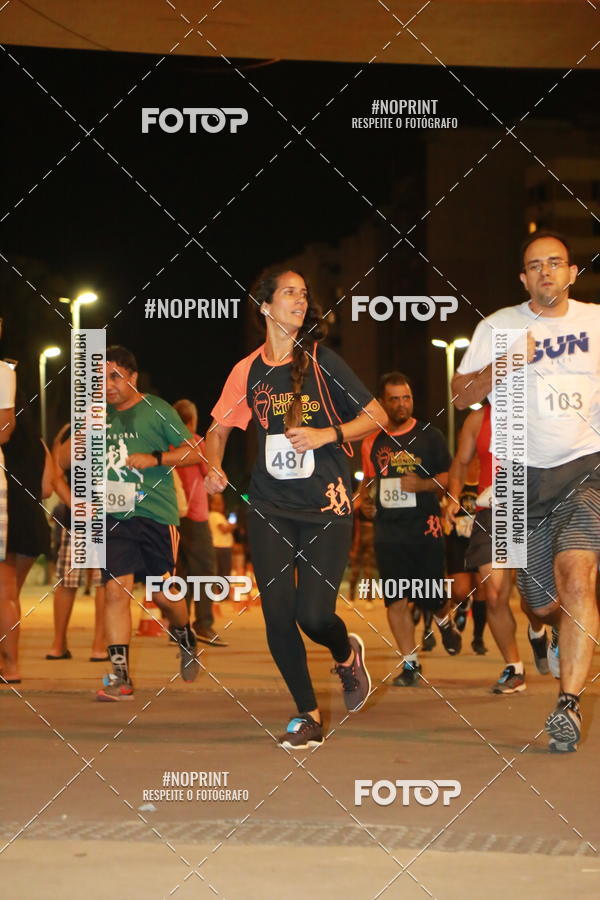 Buy your photos of the eventLuz do Mundo Night Run on Fotop