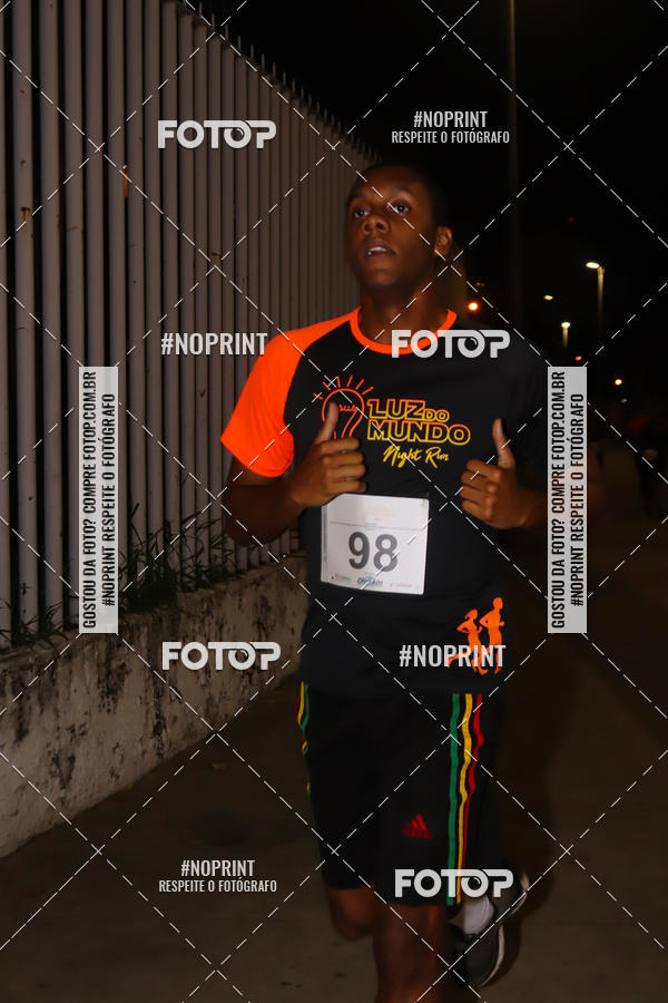 Buy your photos of the eventLuz do Mundo Night Run on Fotop