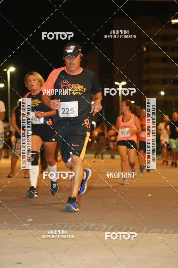 Buy your photos of the eventLuz do Mundo Night Run on Fotop