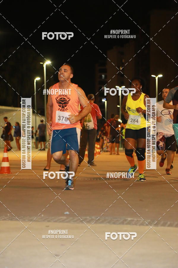 Buy your photos of the eventLuz do Mundo Night Run on Fotop