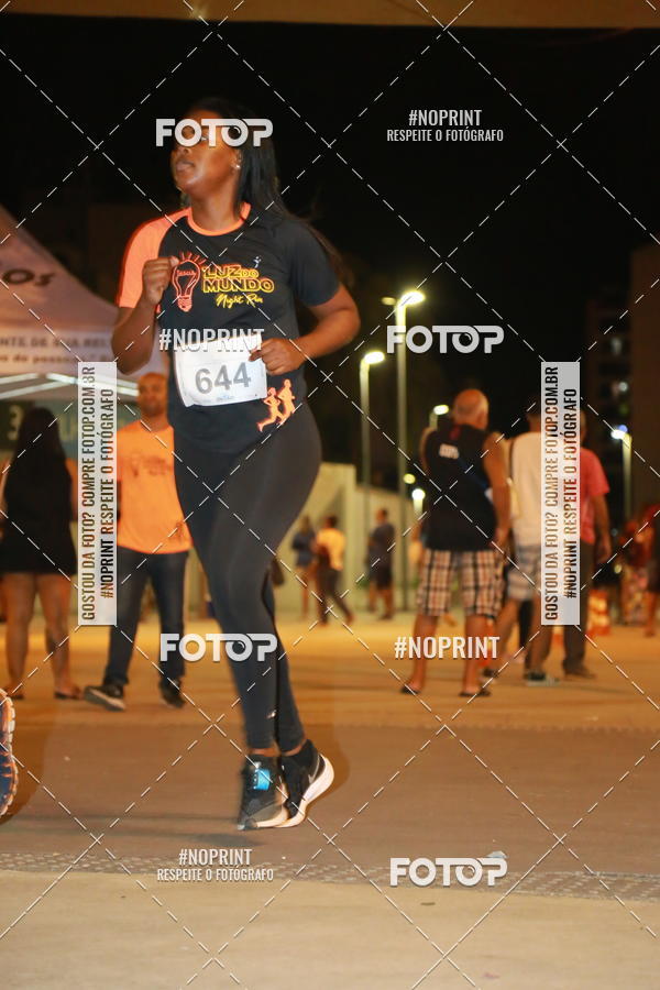 Buy your photos of the eventLuz do Mundo Night Run on Fotop
