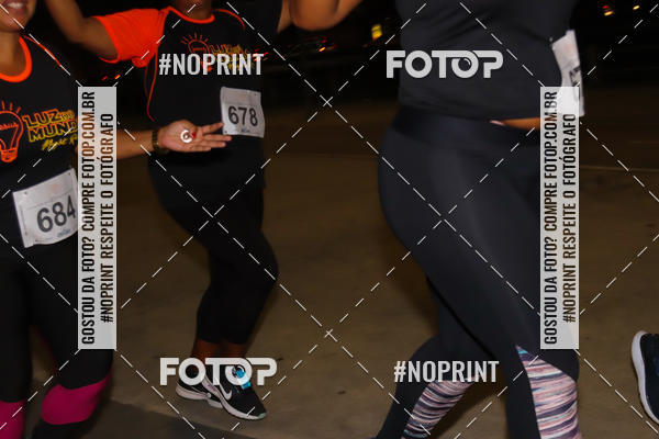 Buy your photos of the eventLuz do Mundo Night Run on Fotop