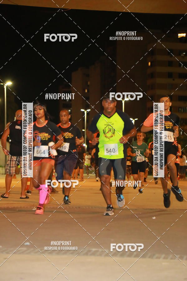 Buy your photos of the eventLuz do Mundo Night Run on Fotop