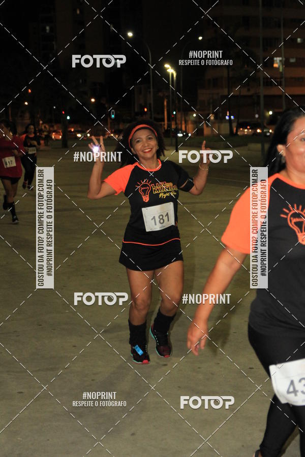 Buy your photos of the eventLuz do Mundo Night Run on Fotop
