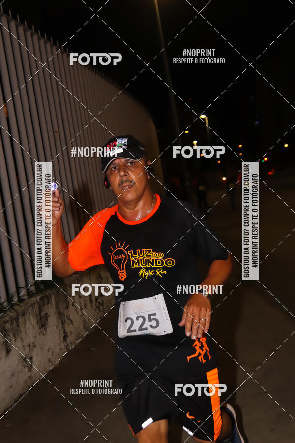 Buy your photos of the eventLuz do Mundo Night Run on Fotop