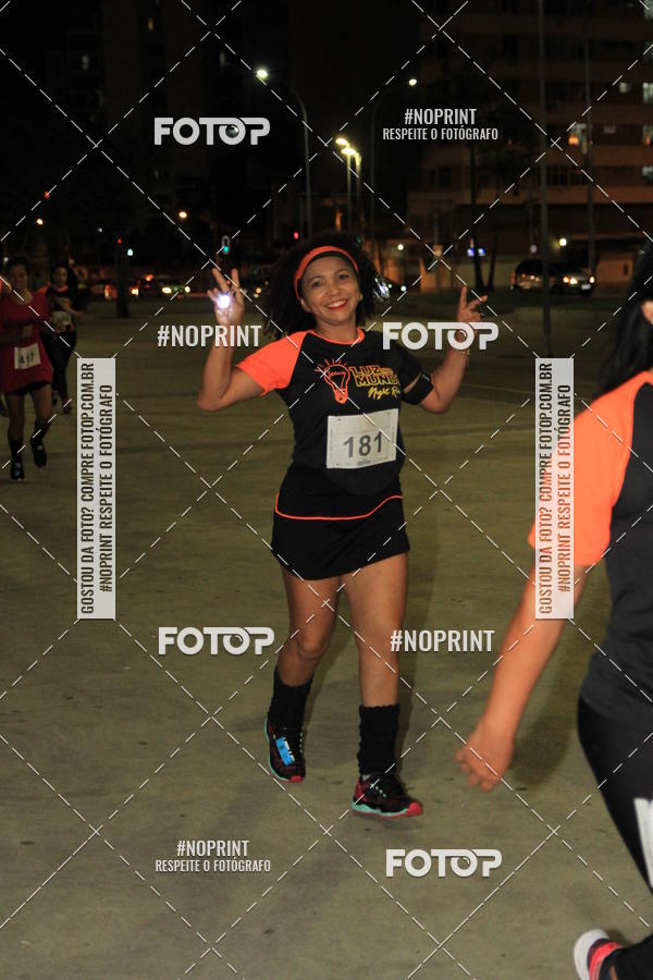 Buy your photos of the eventLuz do Mundo Night Run on Fotop