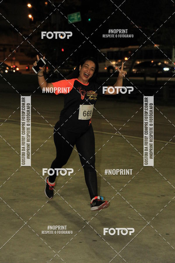 Buy your photos of the eventLuz do Mundo Night Run on Fotop