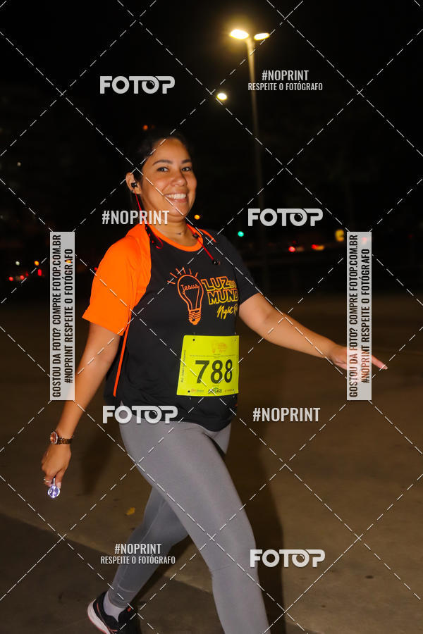 Buy your photos of the eventLuz do Mundo Night Run on Fotop