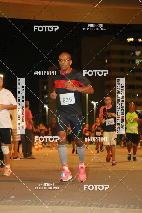 Buy your photos of the eventLuz do Mundo Night Run on Fotop