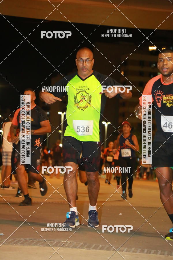 Buy your photos of the eventLuz do Mundo Night Run on Fotop